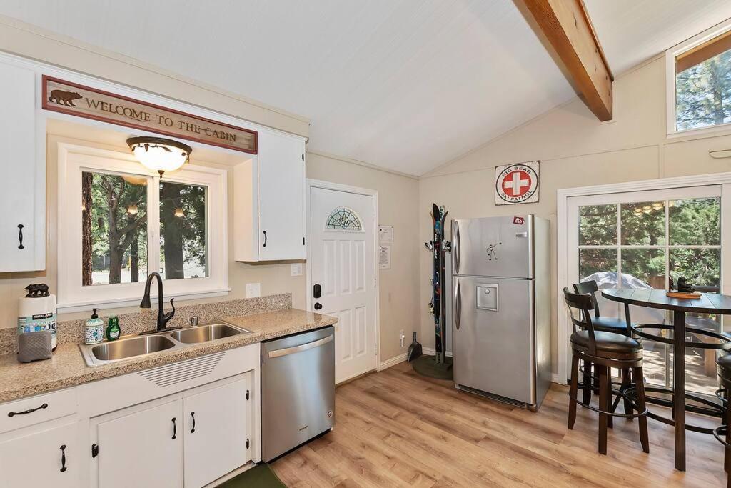 Chalet Monterey W/Hot Tub - Big Decks/Bbq Villa Big Bear Lake Exterior foto